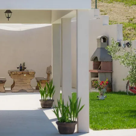 Montebello By Interhome * מוטובון