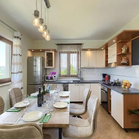 Montebello By Interhome Motovun