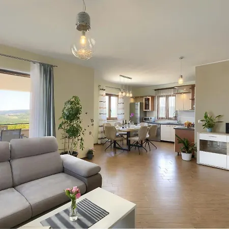 Nyaraló Montebello By Interhome
