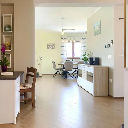 別荘 Montebello By Interhome *